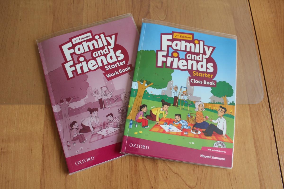 Friends starter book. Фэмили энд френдс стартер. Учебник friends Starter. Family and friends Starter материалы. Family and friends Starter Workbook.